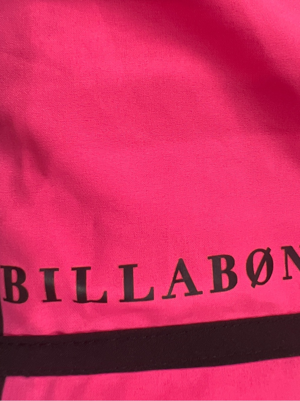 Billabong Men’s Black & Hot Pink Colorblock Boardshorts - Picture 3 of 8